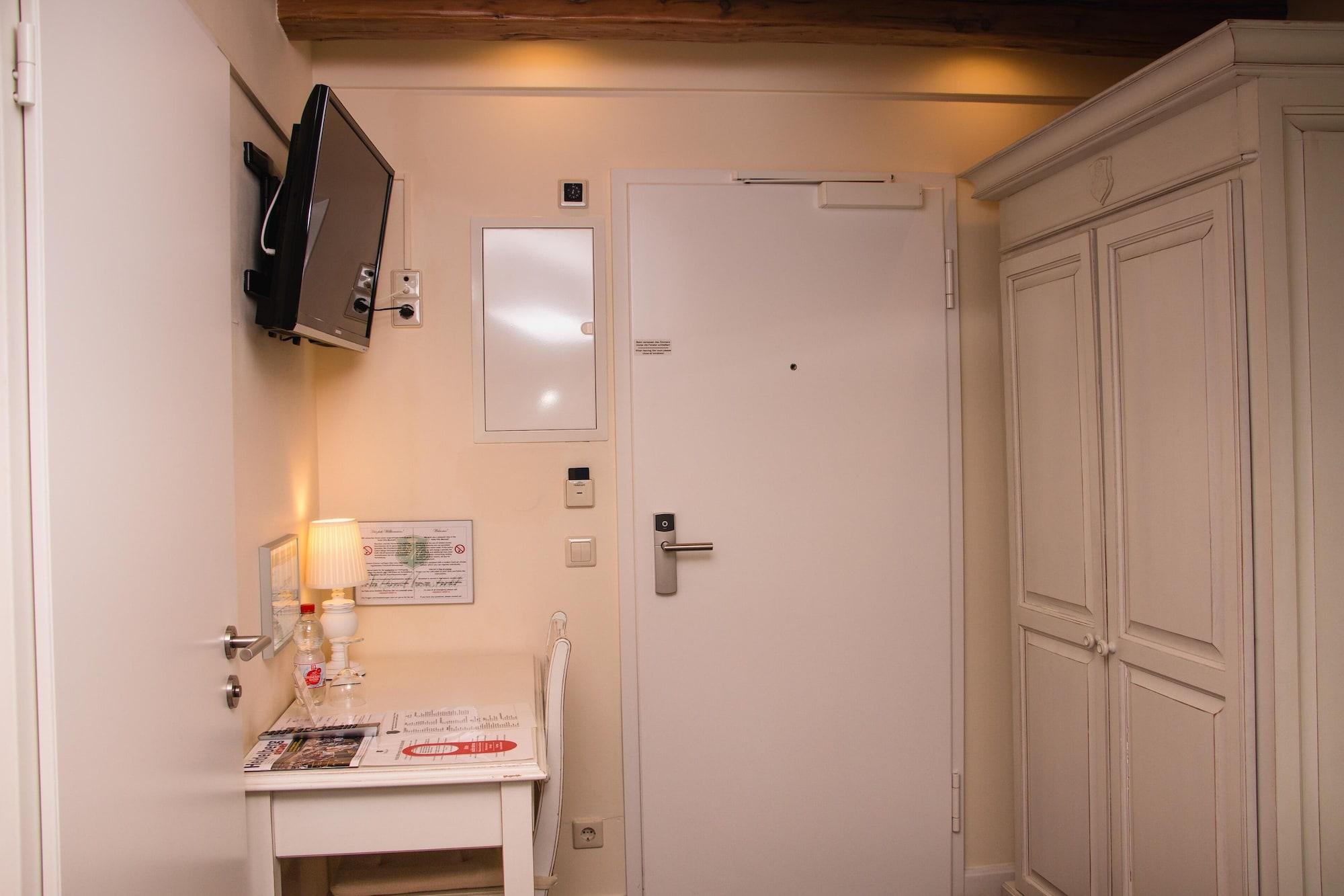 Hotel Villa Marstall ไฮเดลเบิร์ก ภายนอก รูปภาพ